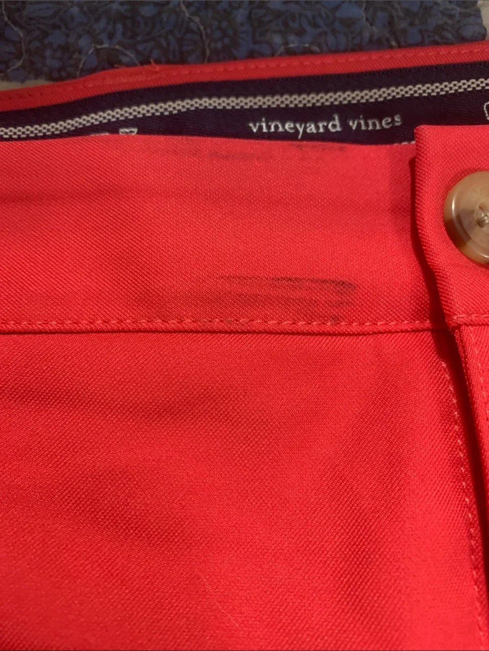 Vineyard Vines coral flat